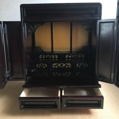 小型の仏壇の画像
