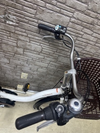 年末SALE ??東京23区配達無料　新基準　ヤマハ　ナチュラ　8.9Ah リチウム 電動自転車 中古 1829