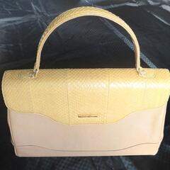 🌈緊急値下げ！ハナエモリ本蛇革バッグ🌈