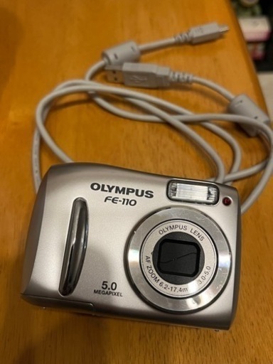 オリンパス　FE-110  デジタルカメラ