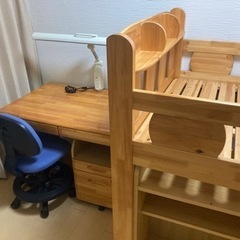 取引中　システムベッド　机、イス、本棚、チェスト、ライト付き