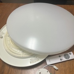 【自宅まで取りに来てくれる方限定】LEDシーリングライトお譲りします。の画像