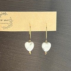 お好きなピアス 1つ￥800の画像
