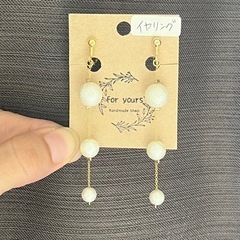 お好きなイヤリング 1つ￥800の画像