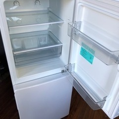 福岡市内配送無料 ハイアール 霜取り不要・3段引出し式冷凍室がひとり