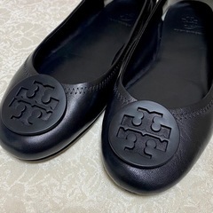 【箱・ショッパー付き】Tory Burch トリーバーチ 24 バレーシューズの画像