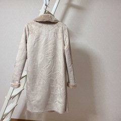 URBAN RESEARCH アーバンリサーチの ムートン調ファーコートの画像