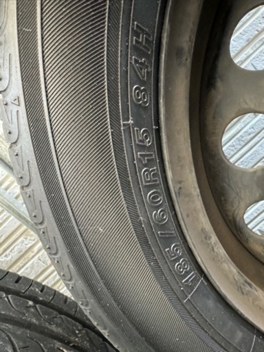 ヨコハマタイヤ　185/60R15