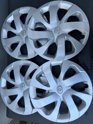 ヨコハマタイヤ　185/60R15