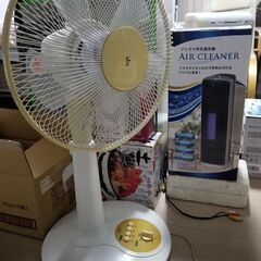 お年玉セール。早い者勝ち。大量出品中。700円→500円。扇風機。