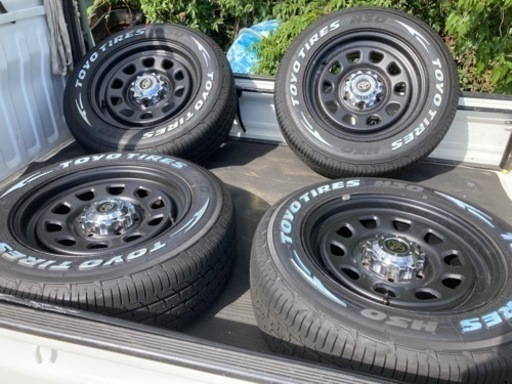 デイトナ　ホワイトレター　ハイエース　タイヤ　ホイール