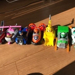 パウパトロール　ベーシックビークル（フィギュア付）