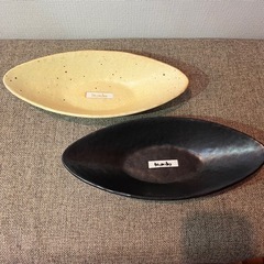和皿（陶器）の画像