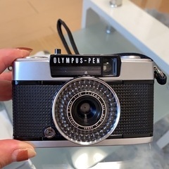 OLYMPUS-PEN  EE-3