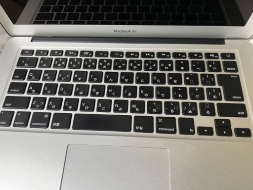 MACBOOK AIR