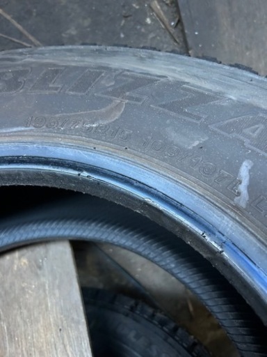 195/75r15  109/107L w979 スタッドレス　１本