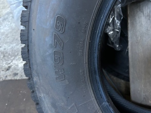 195/75r15  109/107L w979 スタッドレス　１本