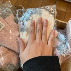 【売り切れました】在庫放出！　未開封ふわふわ手袋差し上げますの画像