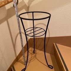 フラワースタンド　アイアン　美品　値下げしました