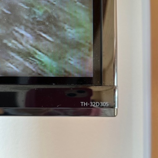 パナソニック32型液晶テレビ　2016年型