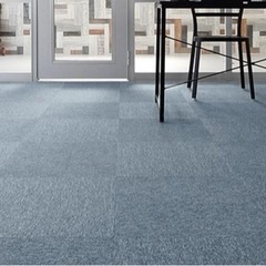 【取引完了】タイルカーペット　ブルー　50×50 正方形
