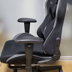 ゲーミングチェアの画像