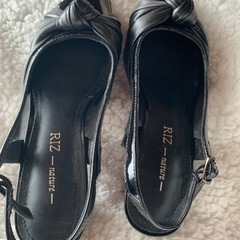黒ミュール　新品　22〜23cm  EEEの画像