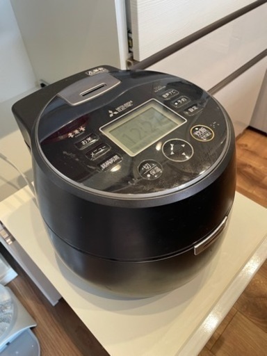 三菱電機　本炭釜　KAMADO NJ-AW109-B