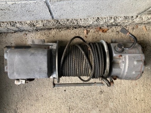ランドクルーザー70純正ウィンチ
