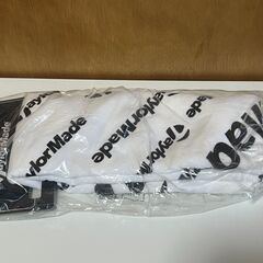 🌟ゴルフ　テーラーメイド　キャップ　新品　　２個＋ツアープロ仕様タオル　🌟未使用品　先着🌟おまけ付きの画像