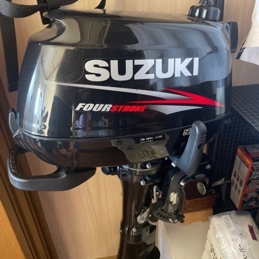 スズキ5馬力船外機