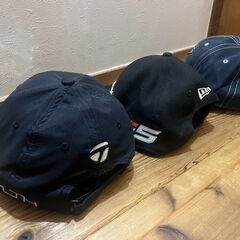⭐️ ゴルフ　テーラーメイド　黒　キャップセット　　３個　🌟⭐️⭐️の画像