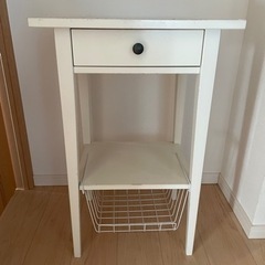 IKEA 棚　コーヒーテーブルの画像