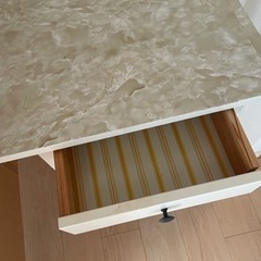 IKEA 棚　コーヒーテーブルの画像