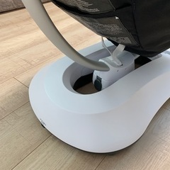 【新規問い合わせ終了】電動バウンサー　ロッカルー　4momsの画像