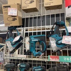 マキタ　充電式ボードカッター　SD140D　SD180D
