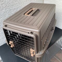 犬　キャリーケース　（アイリスオーヤマ　エアトラベルキャリーATC-670）の画像