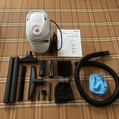 [商談中] 業務用掃除機 アイリスオーヤマ WET&DRY コン...