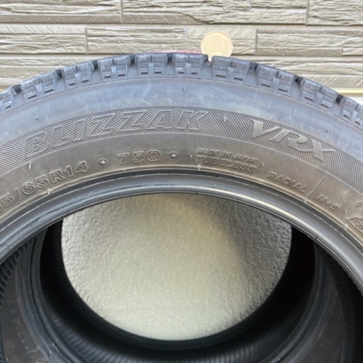 【美品】軽自動車用スタッドレスタイヤ ブリヂストン 155/65R14