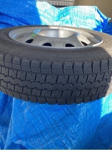 スタッドレスタイヤ4本セット(ホイール付き)