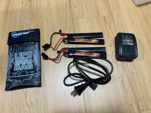 リポバッテリー　充電器