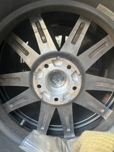 215/60R17 スタッドレスタイヤ