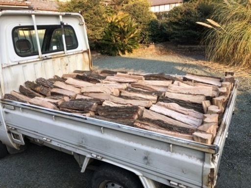 薪ストーブ用　クヌギ　軽トラ平積み　15000円