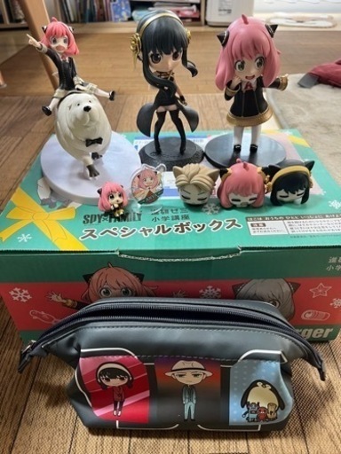 スパイファミリー　フィギュア・コミック
