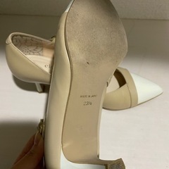 卑弥呼elegance ストラップパンプスの画像