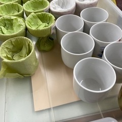仏具　湯呑み　ご飯入れ　蝋燭立て　線香立ての画像