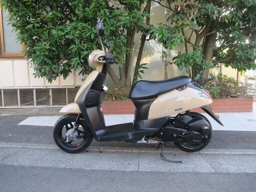 スズキ　レッツ(FI)　中古実働超美車　バッテリーフル充電済み　タイヤ前後バリ山　ナンバー登録書類有り(無料)