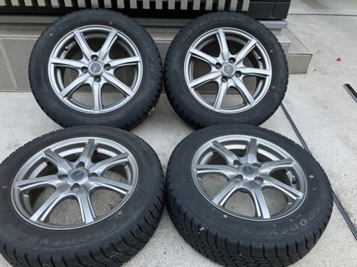 175/65R15スタッドレスタイヤ付きホイール4本　アクア、ヴィッツ、カローラフィールダー、フィット、キューブ、スイフト等　ランクB