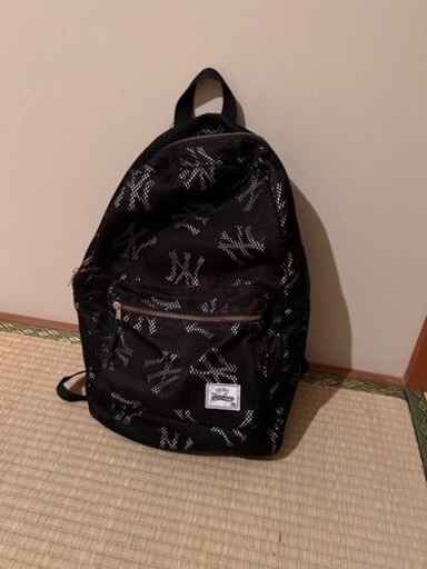 【取引中】NY ニューヨークヤンキース　ナイロン　メッシュ　総柄　リュック　ブラック