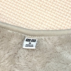 ユニクロ　ボアトップス　メンズMの画像